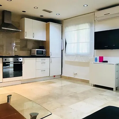 Fuentes Del Rodeo - Eaw Homes Apartment